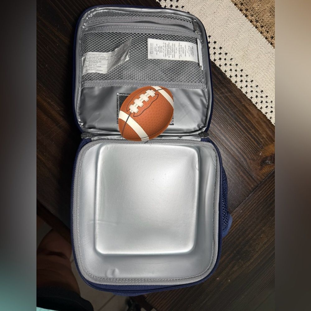 Pottery Barn Kids Sebastian Blue Shark Back Pack Lunch Box Set - Picture 8 of 9